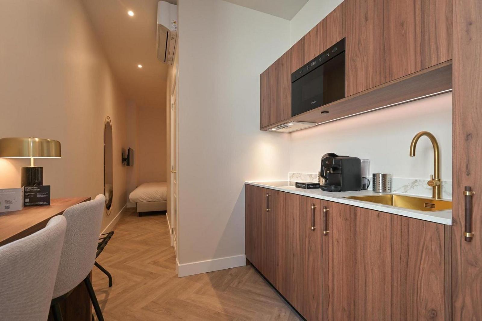 Novallure Downtown - Short Stay Apartments Den Haag Zimmer foto