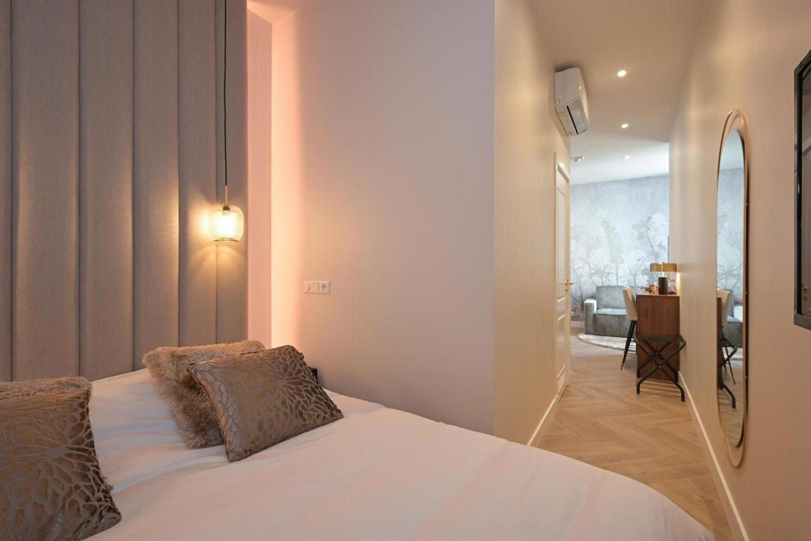 Novallure Downtown - Short Stay Apartments Den Haag Zimmer foto