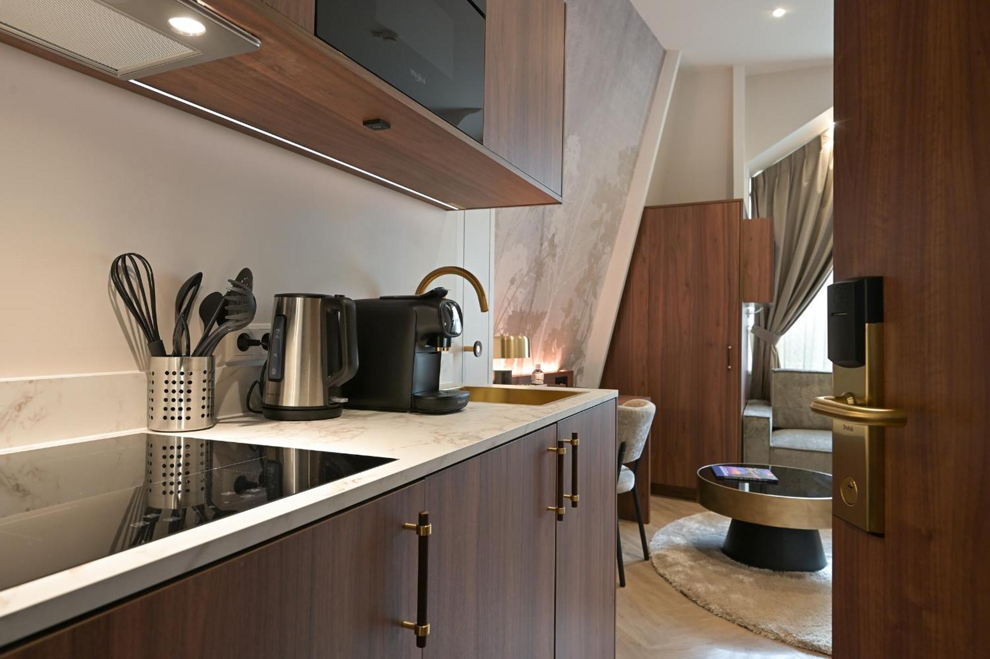 Novallure Downtown - Short Stay Apartments Den Haag Exterior foto