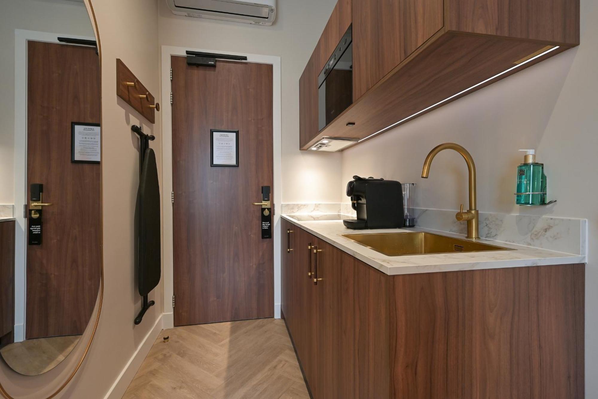 Novallure Downtown - Short Stay Apartments Den Haag Exterior foto
